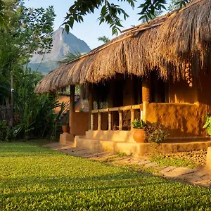 Resort The Mudhouse Marayoor, Munnar